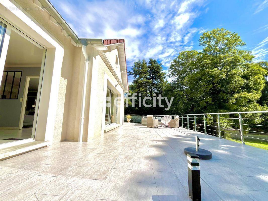 Maison à JONCHERY-SUR-VESLE