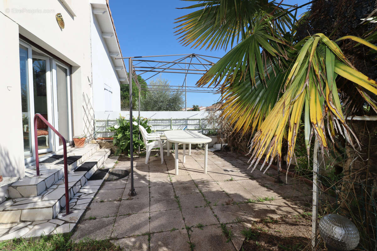 Maison à MESCHERS-SUR-GIRONDE