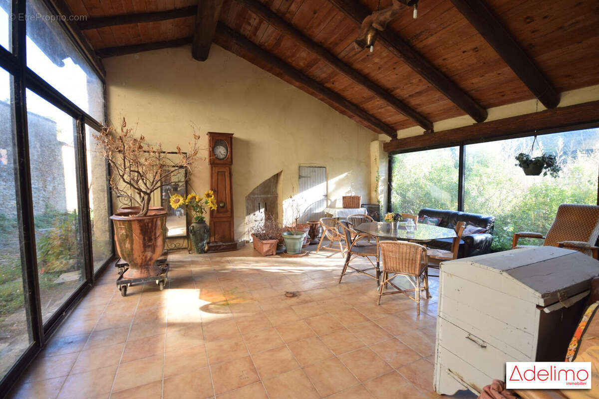 Maison 260 m² à Generargues  - photo 7