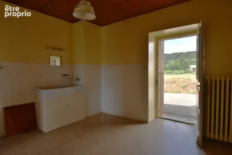 Bâtisse en pierres à TENCE / terrain de 857m² - photo 10