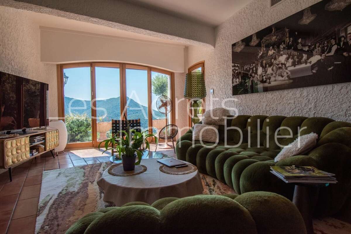 Maison à LES ADRETS-DE-L&#039;ESTEREL