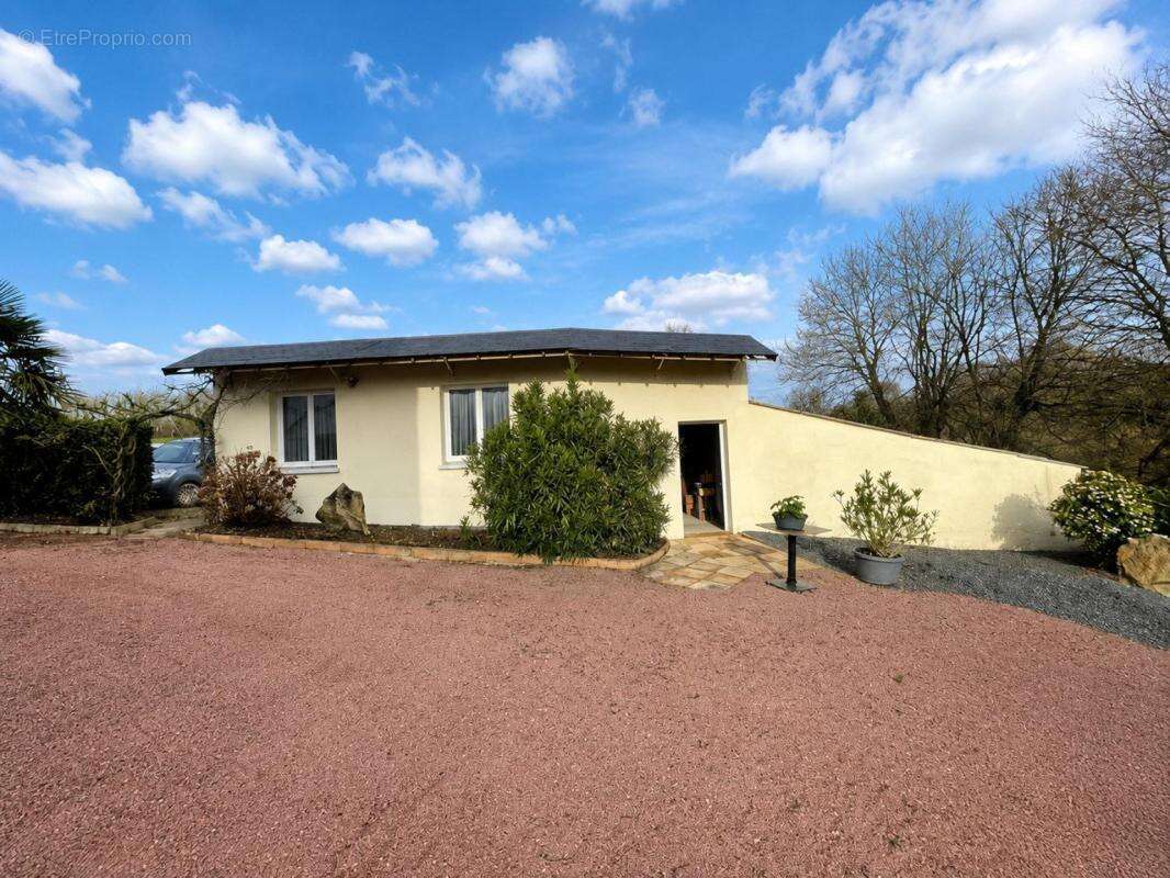 Maison lumineuse avec 1 ha 66 ou 7 ha de terrain (idéal pour chevaux) - photo 14