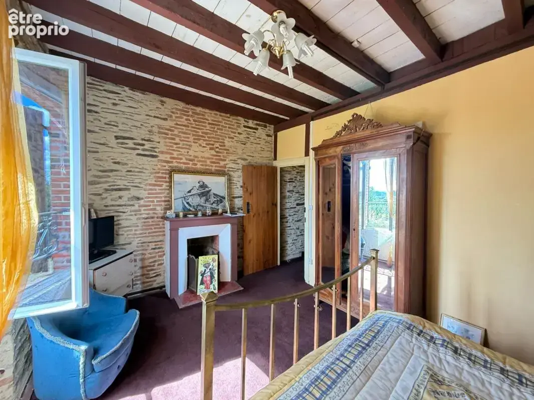 Manoir de 170m² avec son annexe de 50m² et ses dépendances sur terrain de 3 423m² 244 000 € - photo 48
