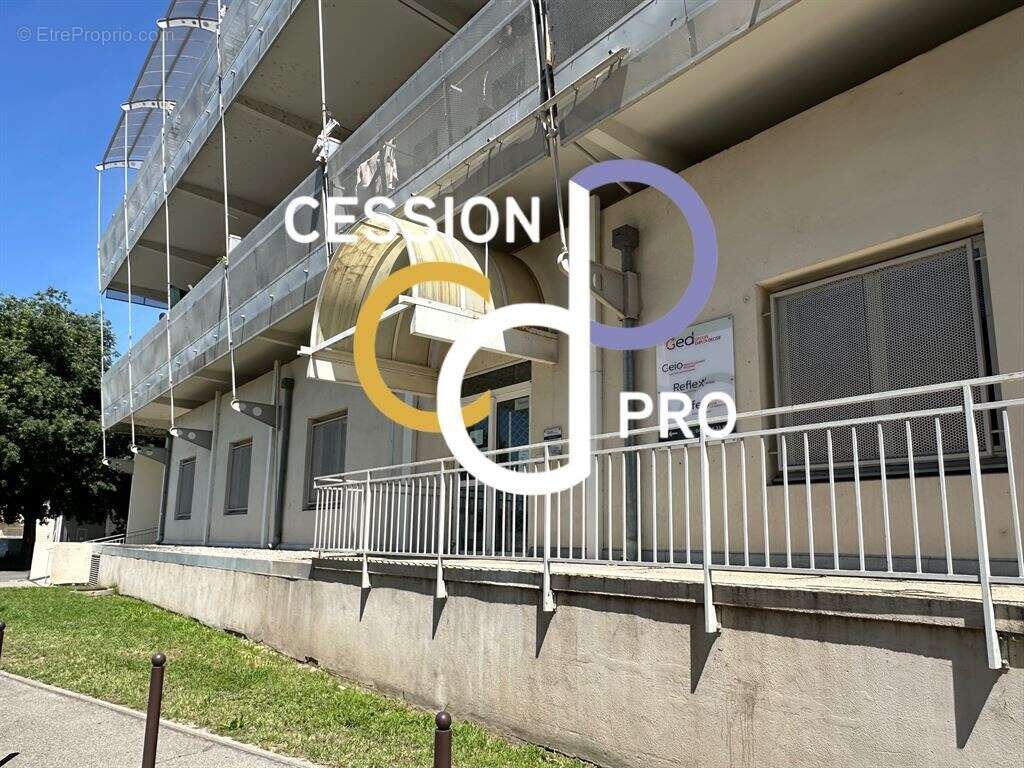 Commerce à CHATEAURENARD