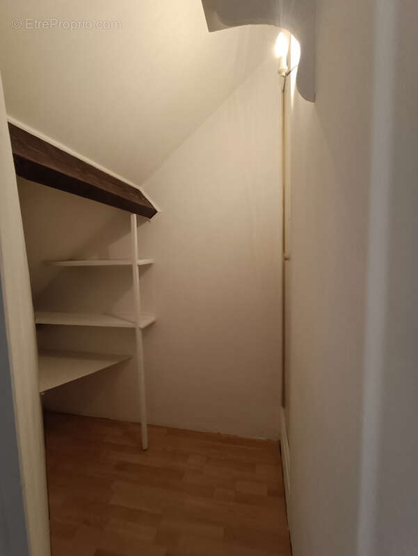 Appartement à LARDY