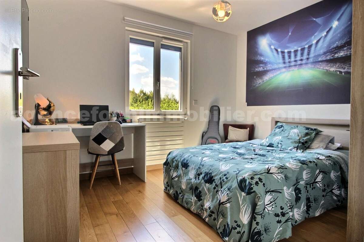 exposio_132234876 - Maison à SAINT-MAUR-DES-FOSSES