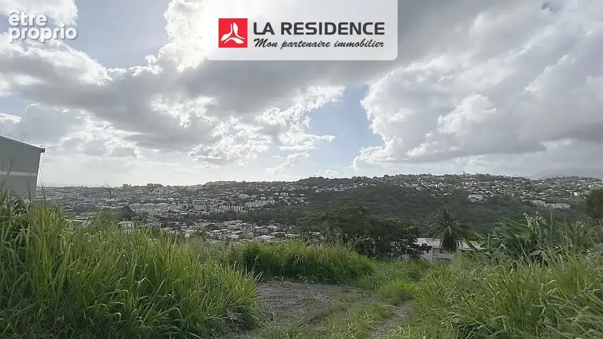 Terrain 470 m² à Fort-De-France  - photo 3
