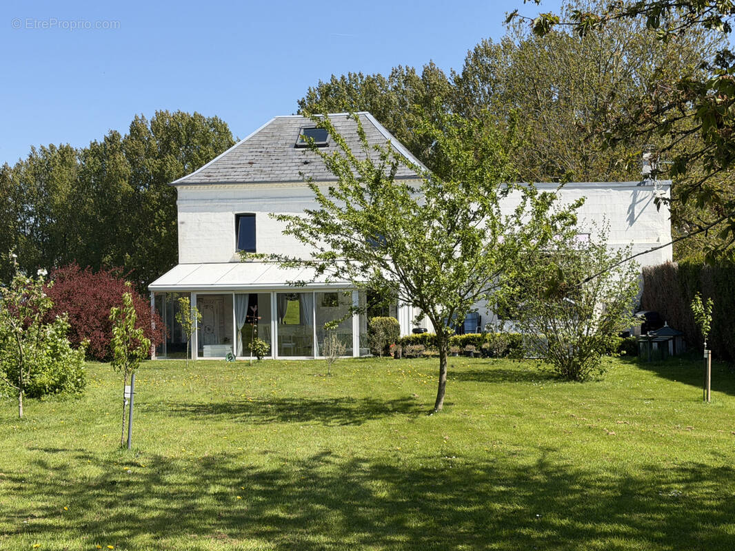 Maison à WOIGNARUE