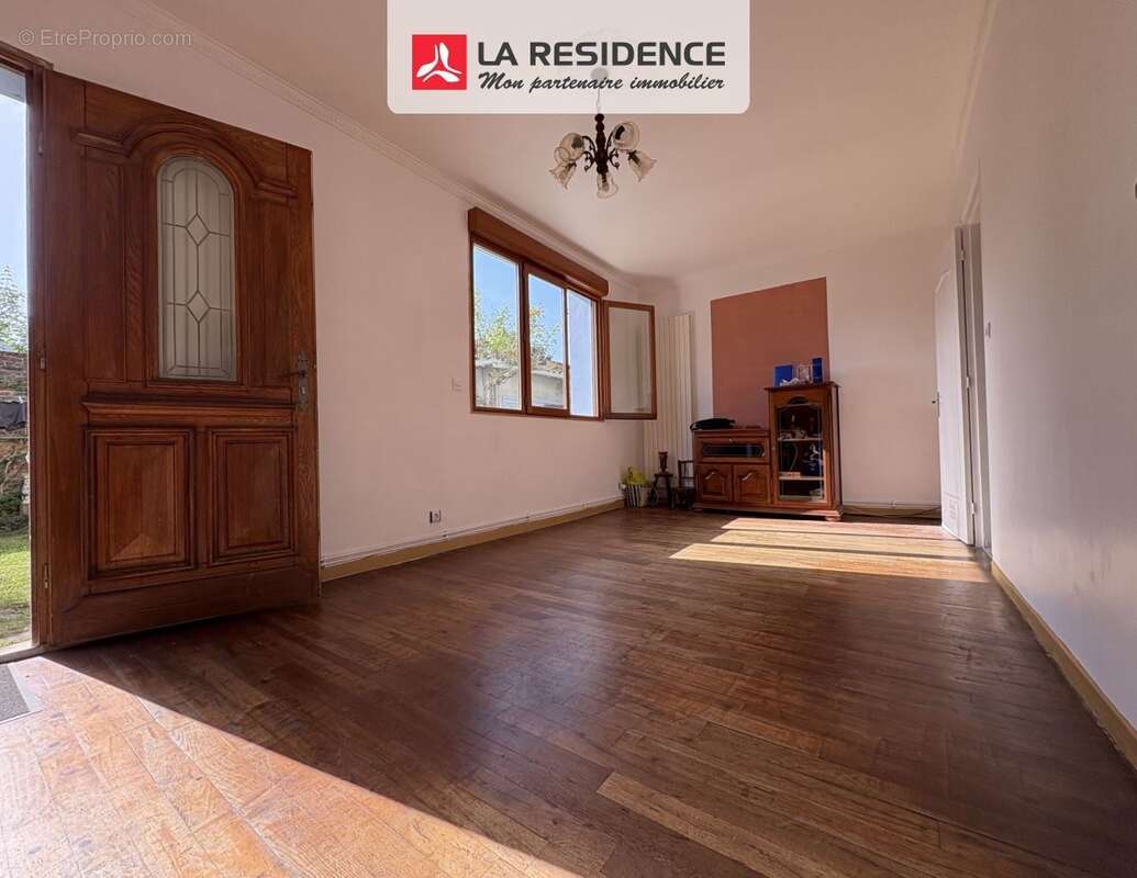 Maison à MONTIGNY-LES-CORMEILLES