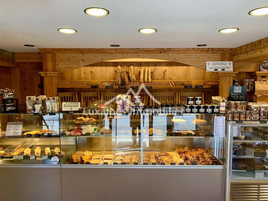 Commerce à LE GRAND-BORNAND