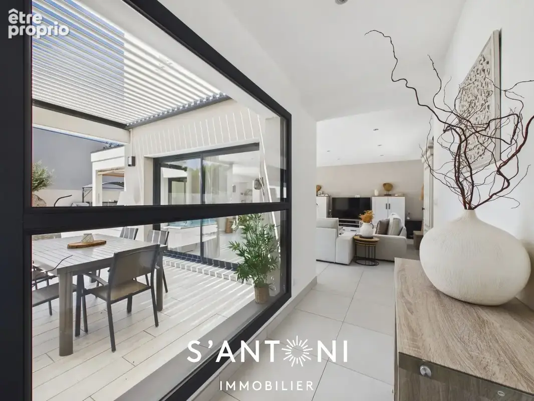 ADISSAN  Villa contemporaine T5 avec piscine - photo 8