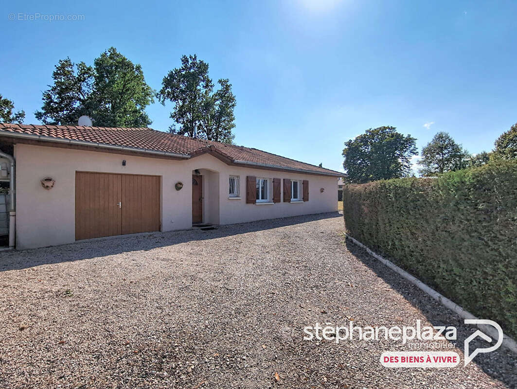 Maison de plain pied à Villemotier 5 pièces 110 m² - photo 13