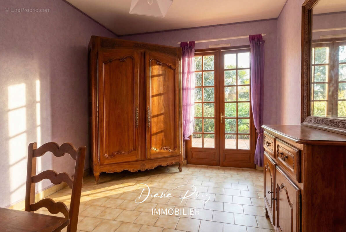 Maison à CORNE