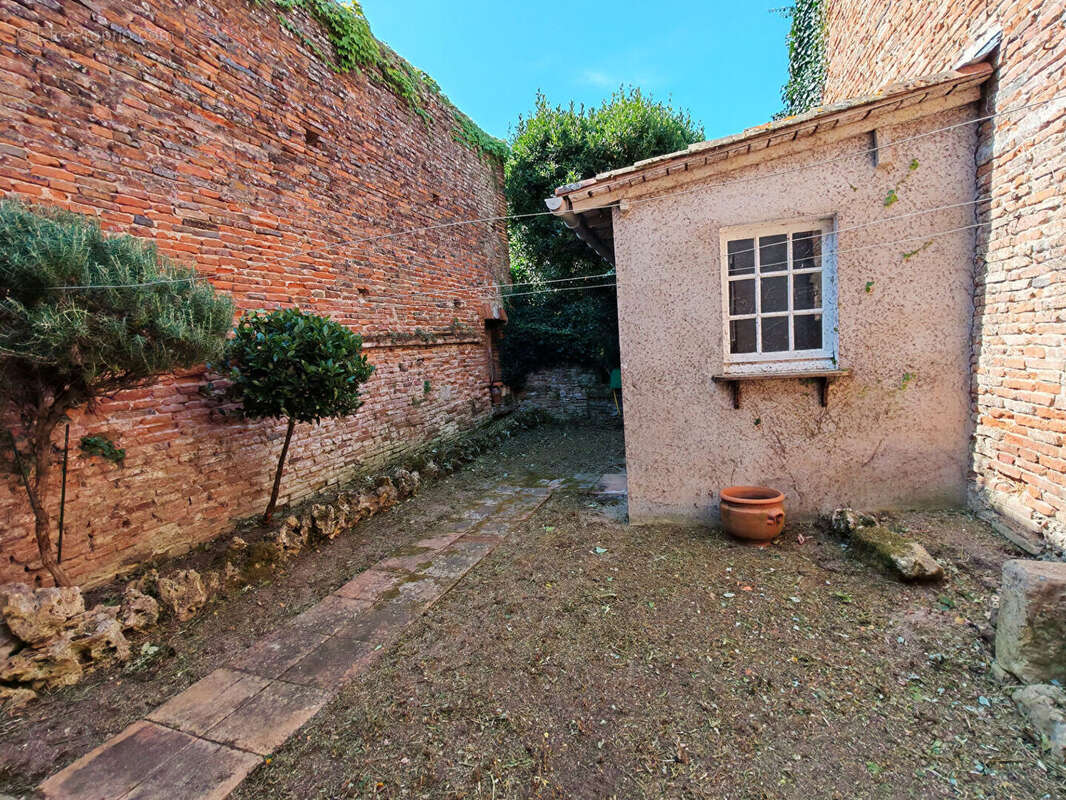 Charmante maison de ville Moissac 4 pièces 144 m² - photo 4