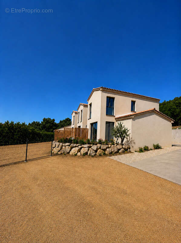 Bastelicaccia : maison neuve T4 à vendre avec garage secteur calme - photo 4