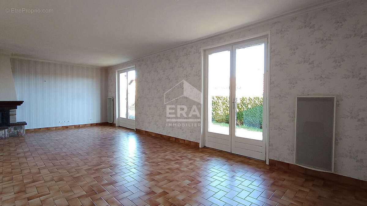 Maison à CUSSAC-SUR-LOIRE