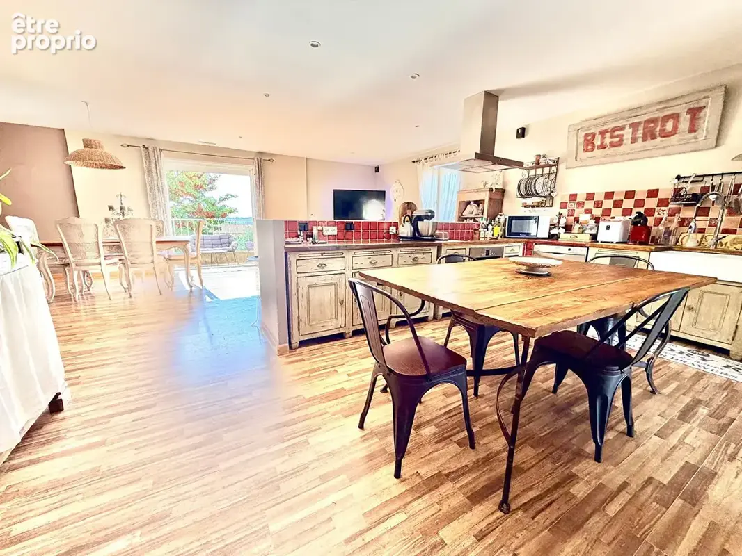 Maison Ouveillan T5 de  175 m2 avec piscine - photo 3