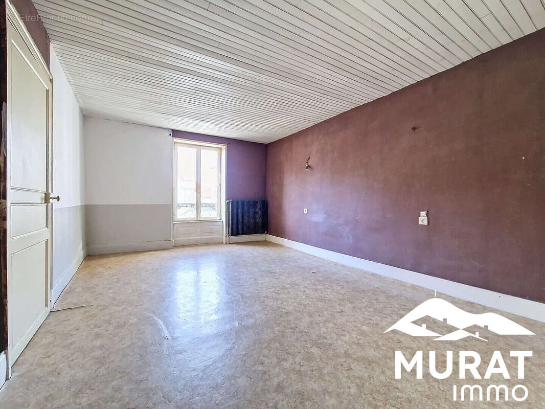 Appartement à PLAUZAT