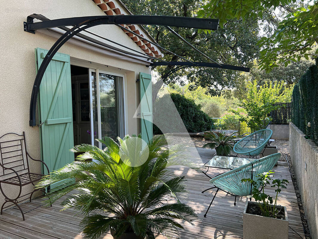 Maison à LA ROQUEBRUSSANNE