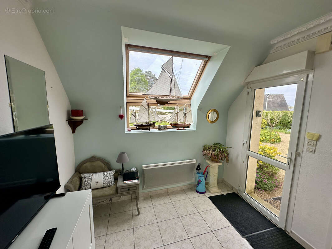 Maison à LA ROCHE-DERRIEN