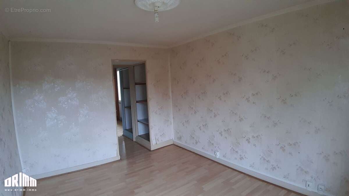 Appartement à MORTEMART