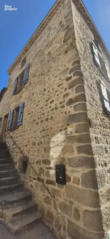 Maison de caractere lovee au coeur de montpeyroux, plus beau village de france - photo 20