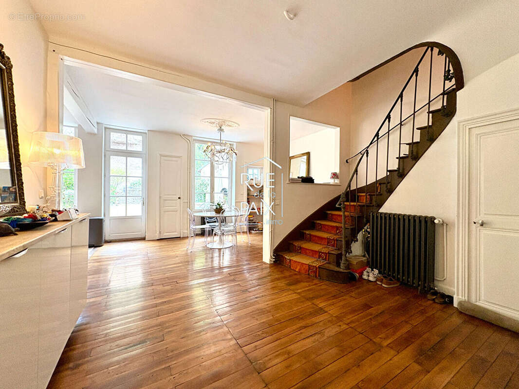 Maison Poitiers 171.66 m2 - photo 2