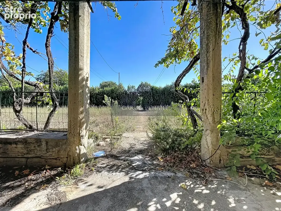 Carpentras mas t11 189 m2 a renover sur 2000m² de terrain - photo 2