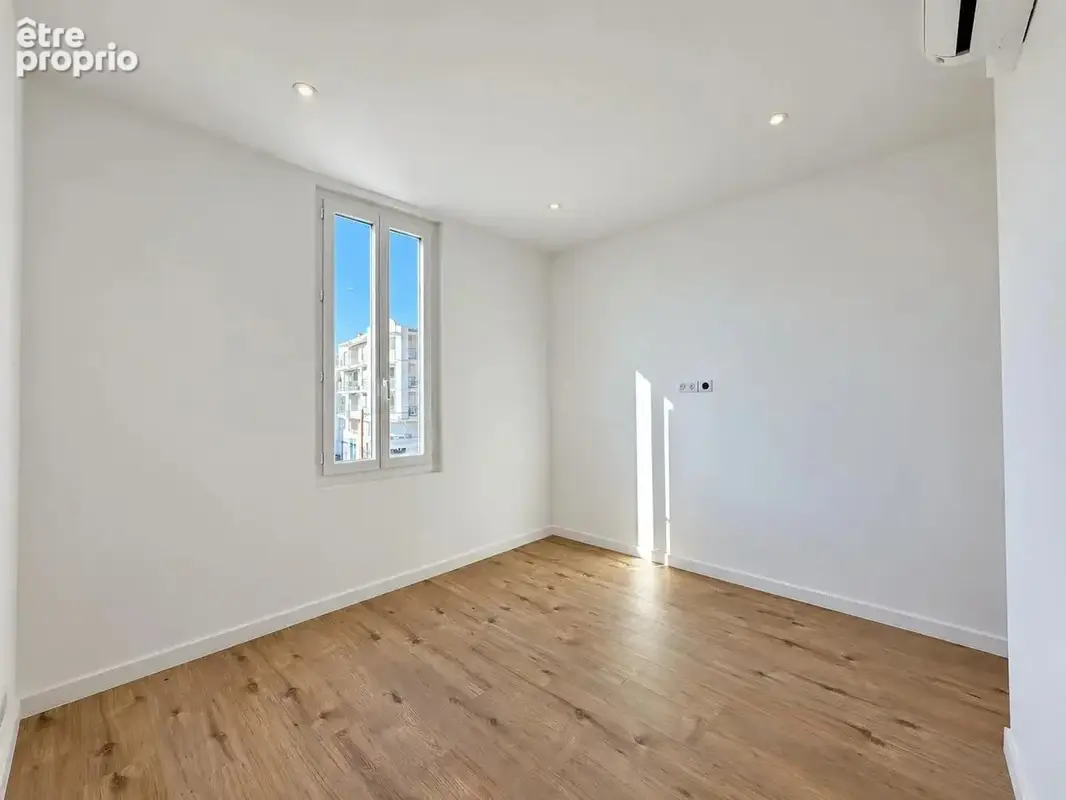 Maison mitoyenne à Antibes - photo 8