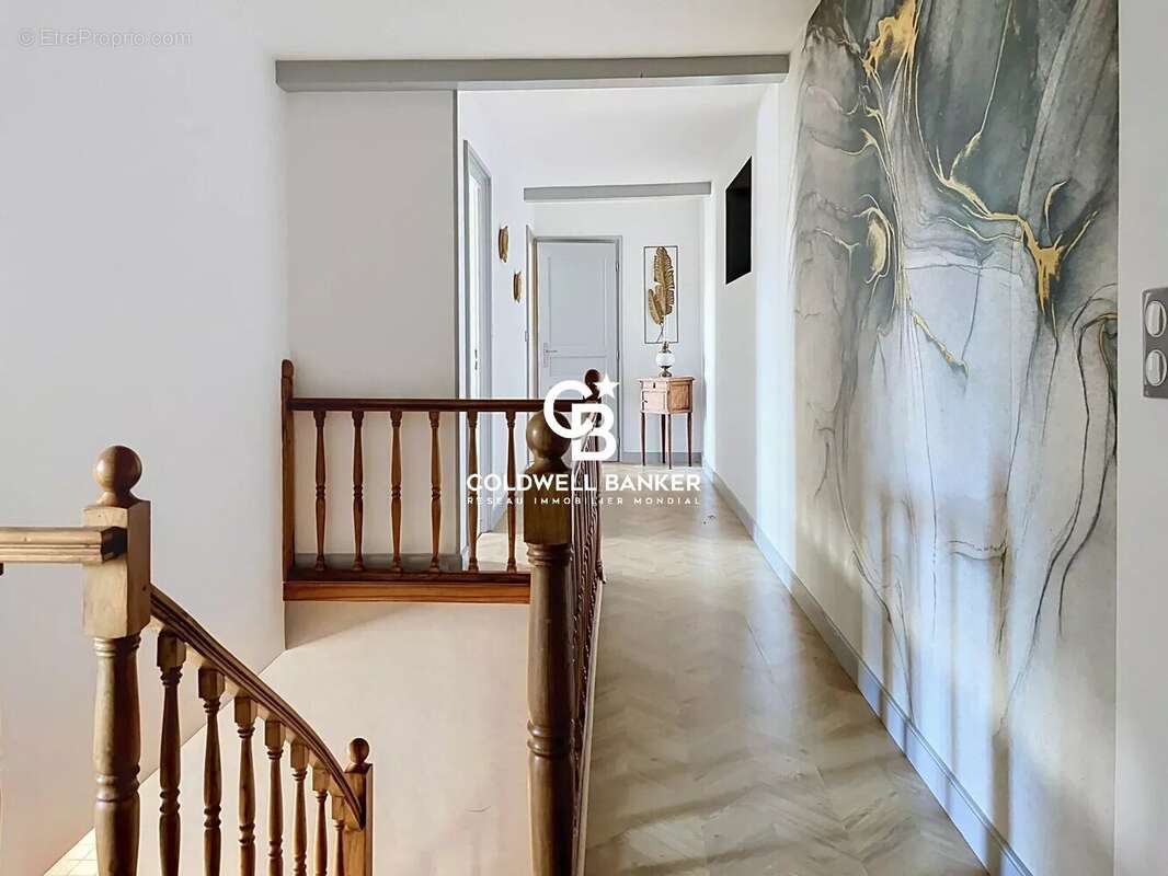 Vente Propriété de Charme : Ancienne Propriété Viticole de 275 m² avec Piscine - photo 15