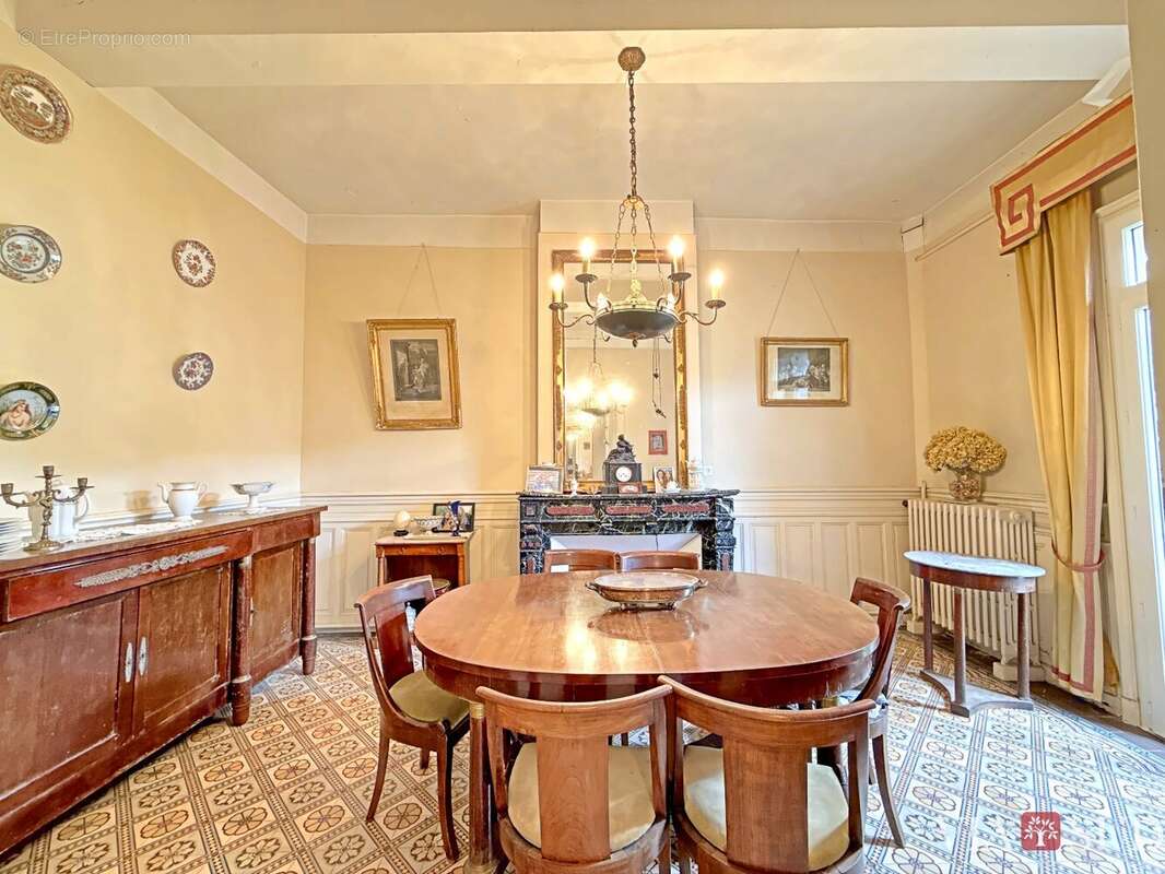 Maison à VILLENEUVE-LES-BEZIERS