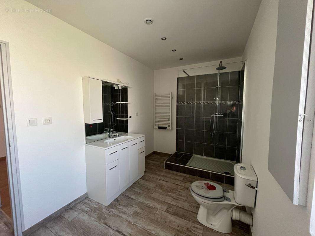Appartement à BESSEGES