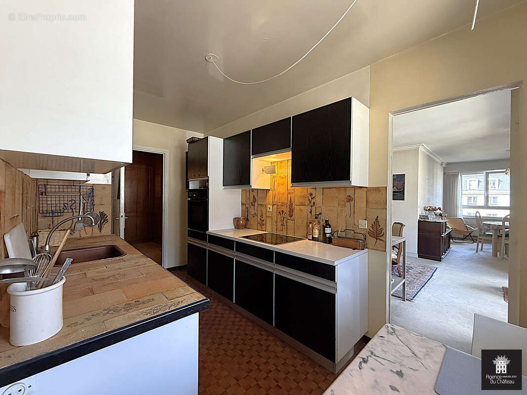 Appartement à VERSAILLES