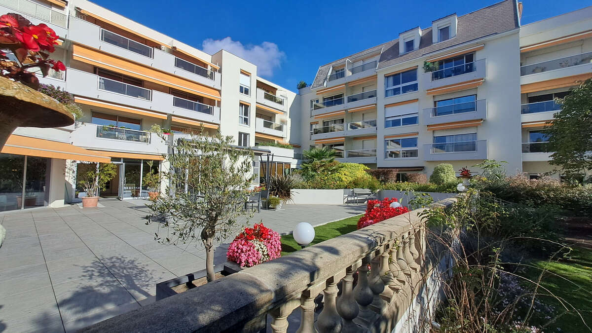 Appartement à NOGENT-SUR-MARNE