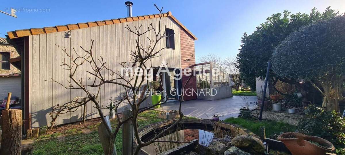 Maison à NUEIL-LES-AUBIERS