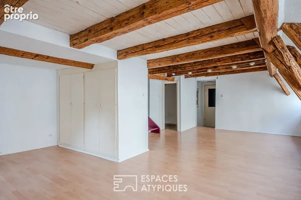 Duplex niché sous les toits au coeur de la Grande Île - photo 8