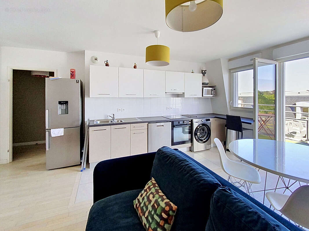 Appartement à VERNEUIL-SUR-SEINE