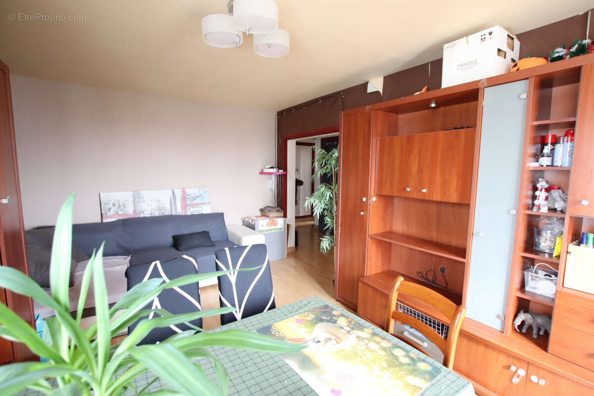 Appartement à LUCE