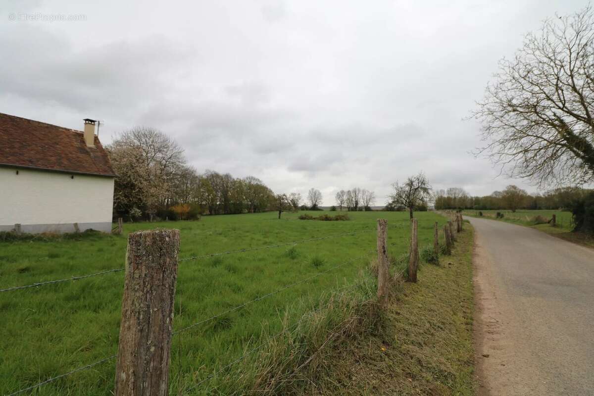 Terrain à PIERREFITTE-EN-BEAUVAISIS