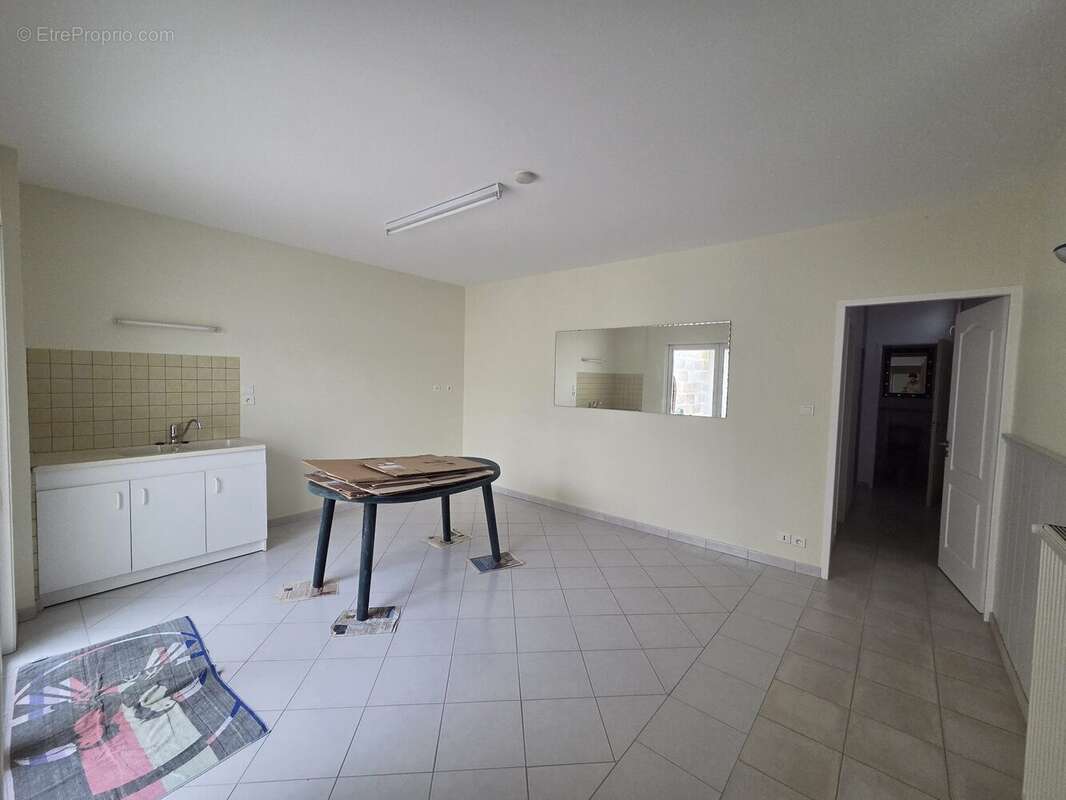 Maison 169 m² à Coutras  - photo 9