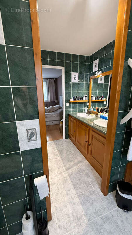 Maison à SAVIGNY-LE-TEMPLE