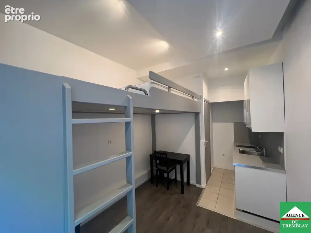 Appartement à CHARENTON-LE-PONT