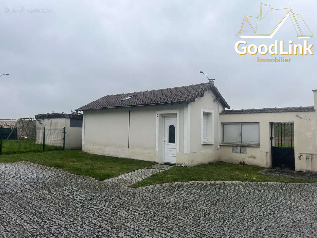 Appartement à CHEVANNES