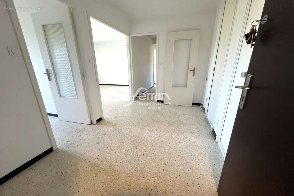Appartement 62 m² à Draguignan  - photo 9