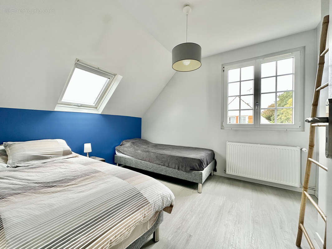 Maison à FONTAINE-CHAALIS