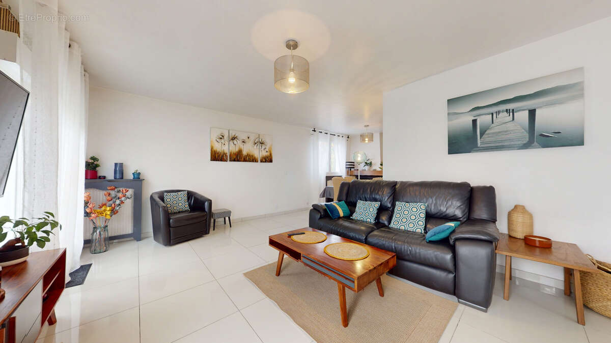 Maison à MONTIGNY-LES-CORMEILLES