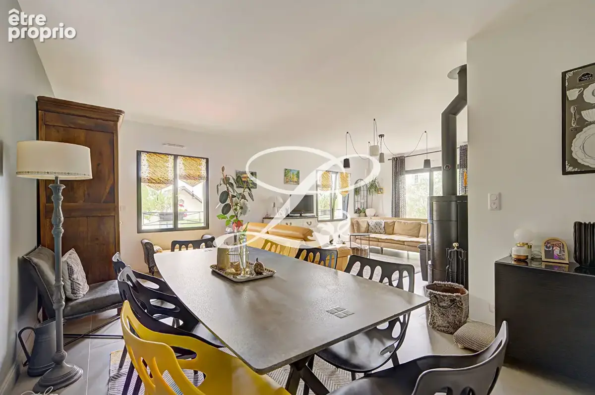 Maison Le Mesnil Le Roi  182 m2 - photo 9