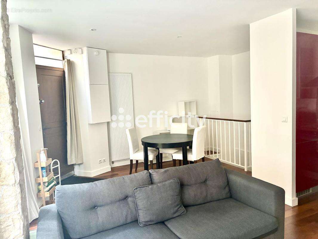 Appartement à PARIS-11E