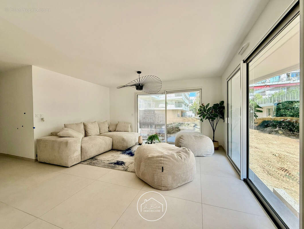 Appartement à MARSEILLE-8E