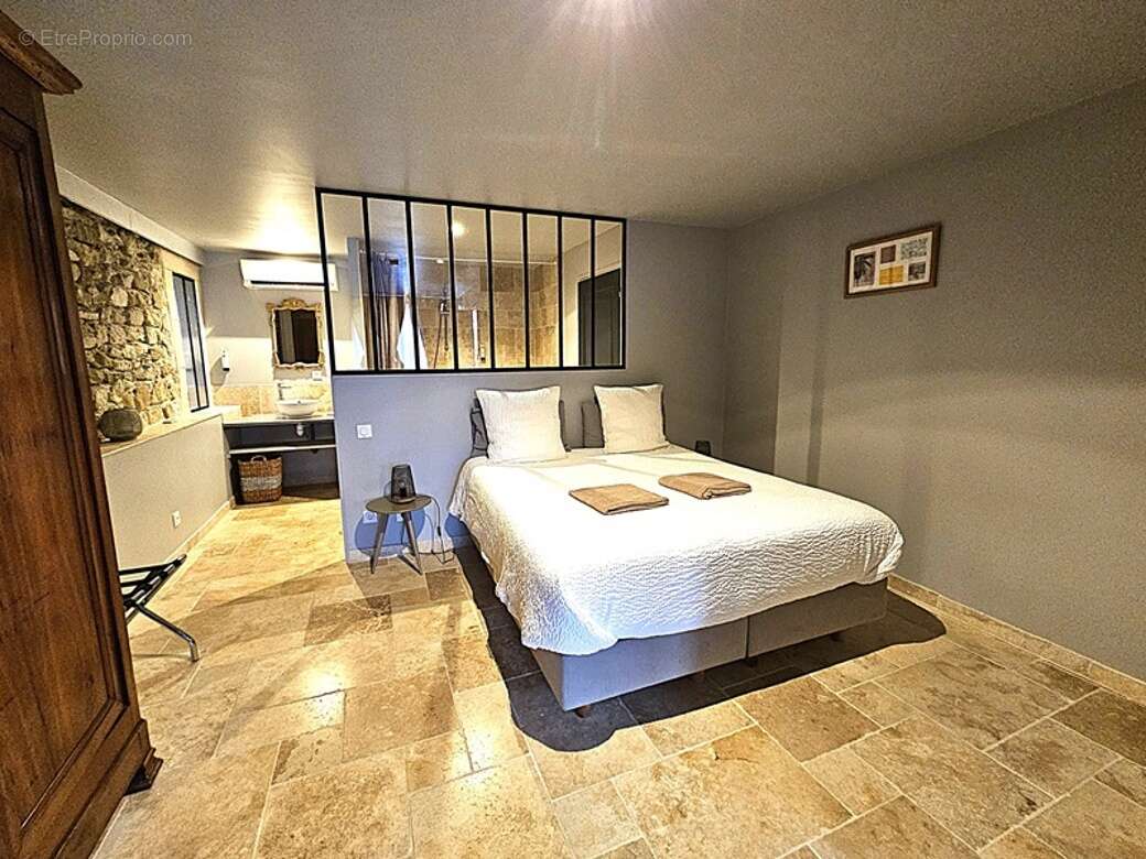 Appartement 550 m² à Rochefort-En-Valdaine  - photo 21